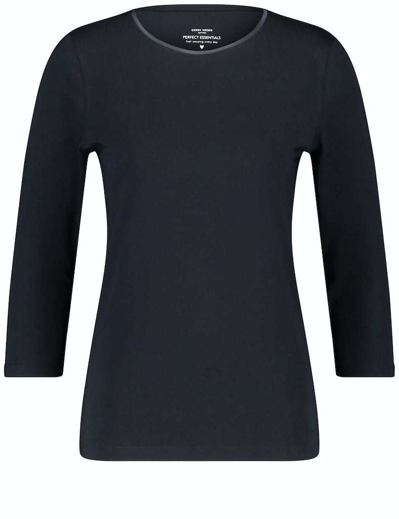 טי-שירט בגימור סאטן