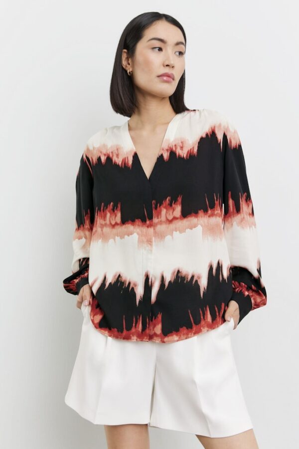 Sale 105 חולצת טיי-דיי נועזת