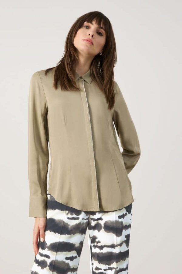 Sale 73 חולצה מכופתרת בגזרה ישרה