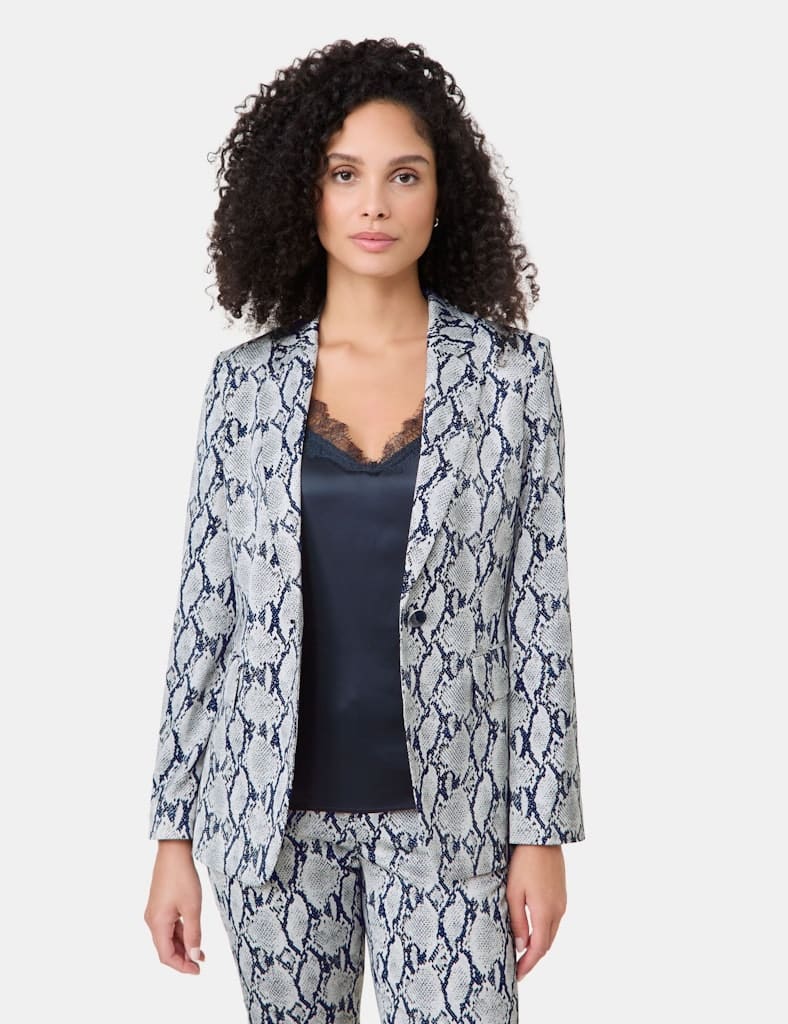 בלייזר מחויט בדוגמת נחש