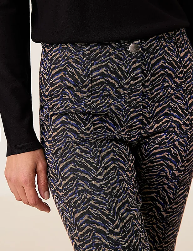 מכנסיים צמודים בדוגמת זברה