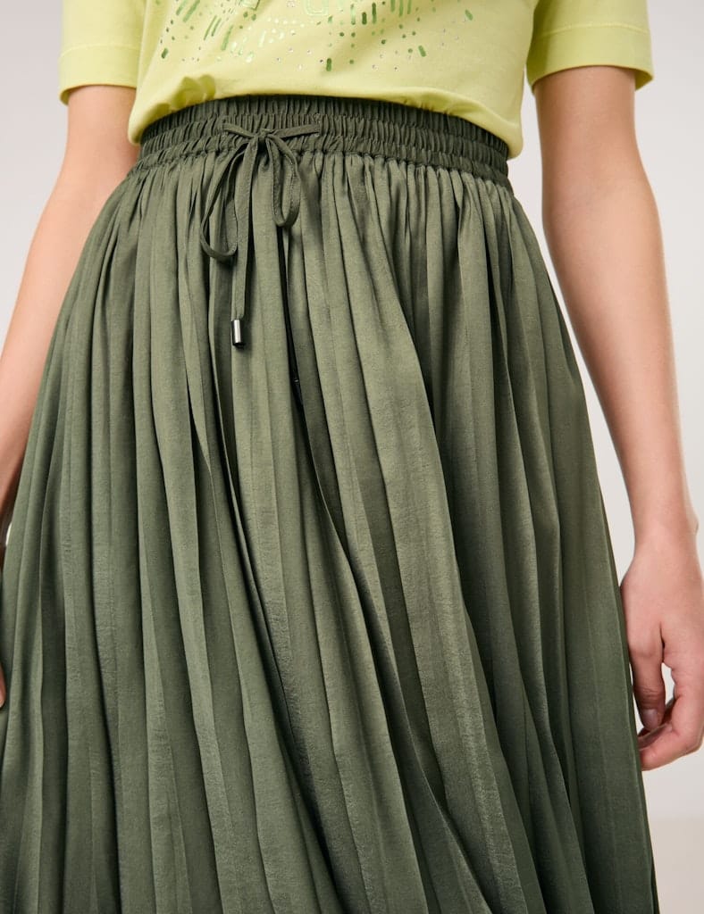 חצאית מקסי קפלים