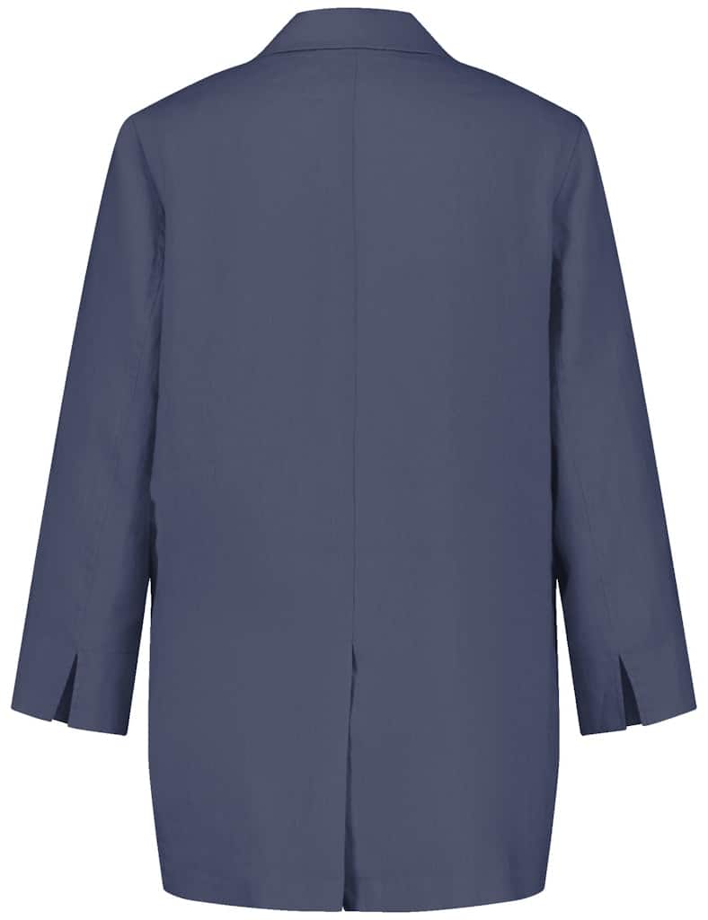 בלייזר מחויט קליל ואלגנטי