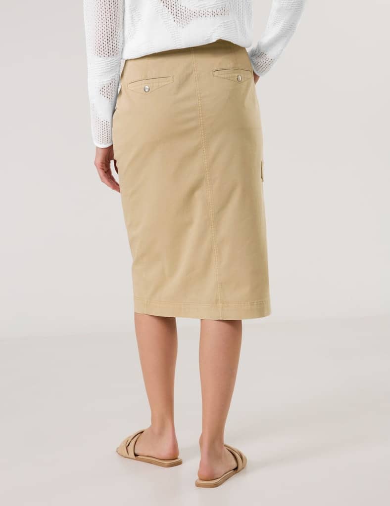 חצאית בעיצוב עוטף עם קשירה