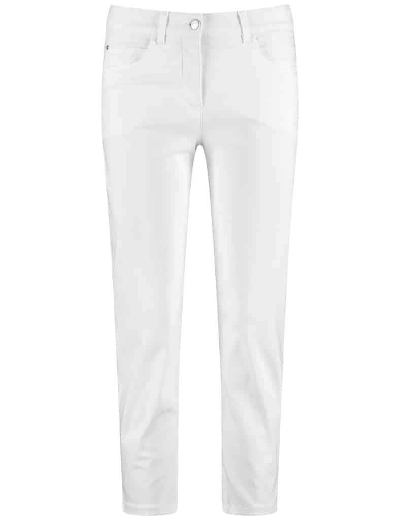 מכנס ג'ינס 3/4 בגזרה סקיני