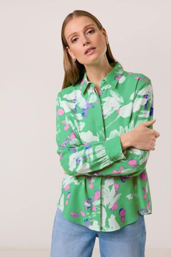 Sale 77 מכופתרת ירוק פרחוני מיוחדת במינה