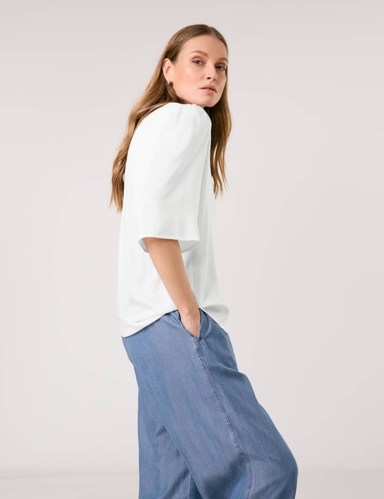 חולצה קלילה משוחררת ונוחה