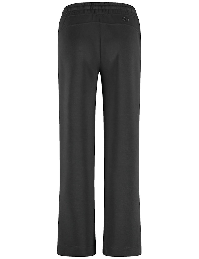 מכנס ספורט- בגזרה ישרה