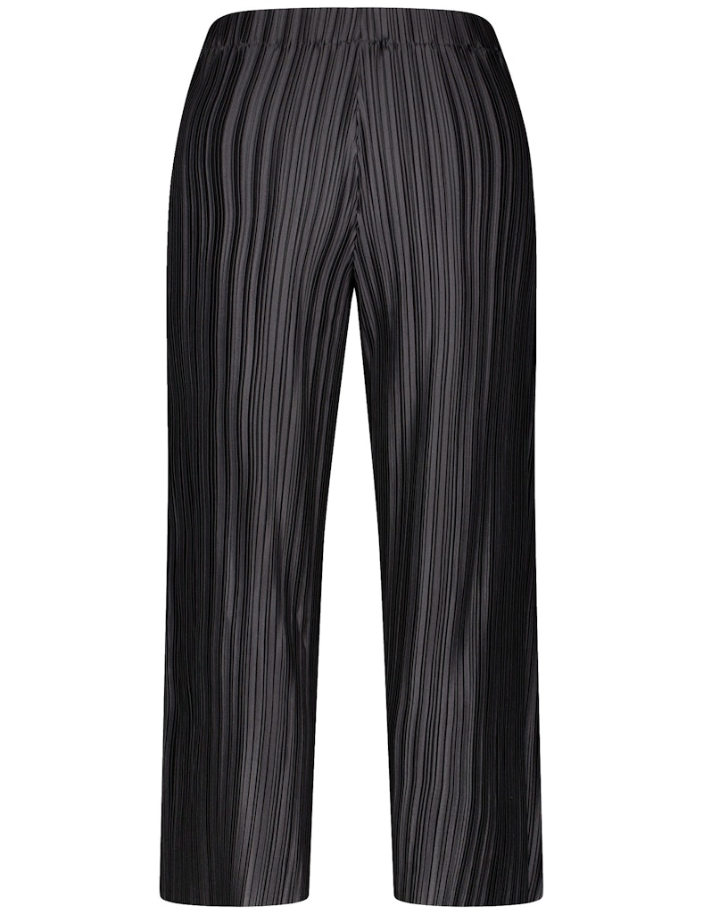 מכנס פליסה שחור קליל