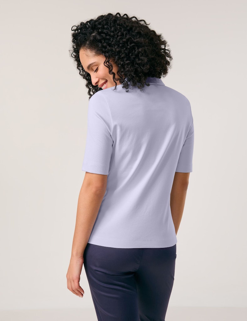 חולצת פולו אלגנטית