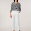 GERRY-WEBER-_2251_99700_520040-31266_5 מכנס לבן בטקסטורה עדינה