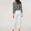 GERRY-WEBER-_2251_99700_520040-31266_8 second מכנס לבן בטקסטורה עדינה