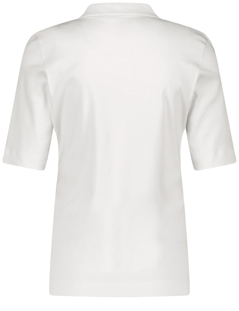 חולצת פולו אלגנטית