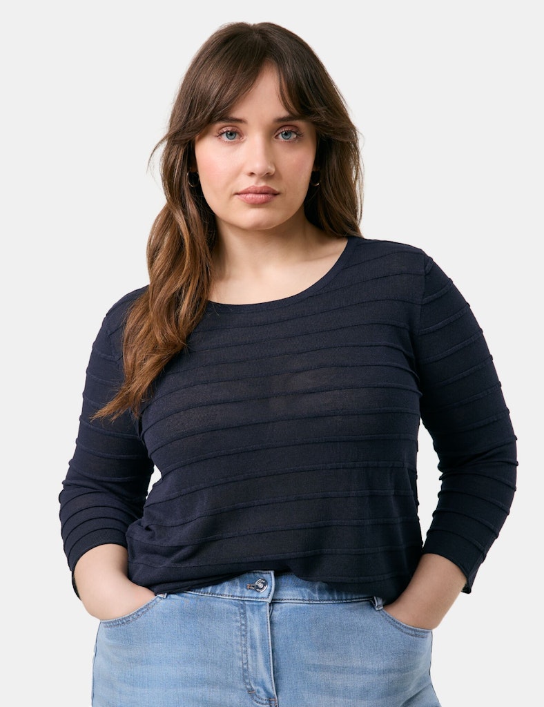 סריג עם טקסטורת פסים