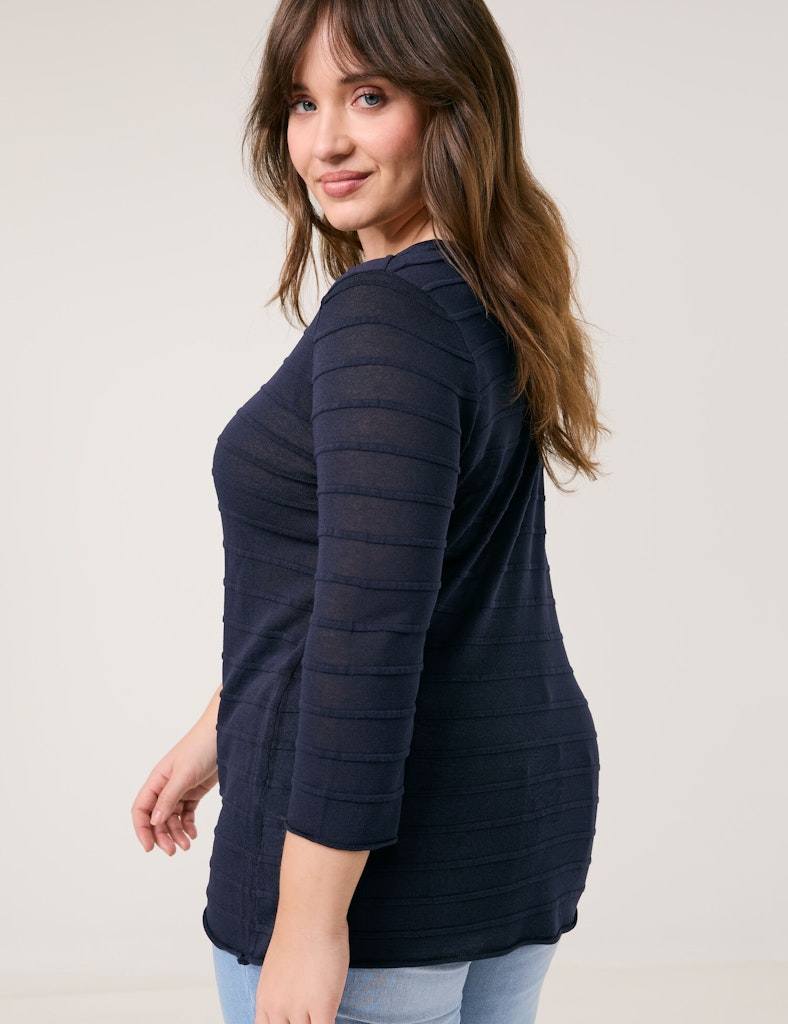 סריג עם טקסטורת פסים