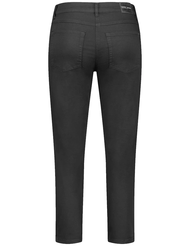 מכנס ג'ינס 3/4 בגזרה סקיני