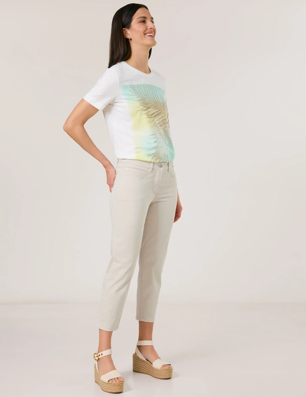 מכנס ג'ינס 3/4 בגזרה סקיני