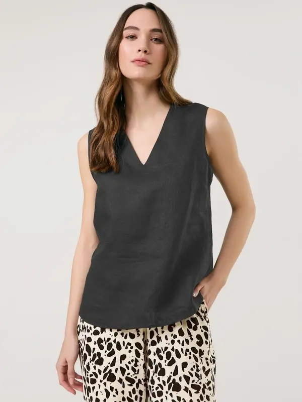 Sale 155 טופ ללא שרוולים בגזרת גופייה