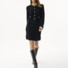 AW105-BLACK_0464 ג׳קט סריג שחור בטקסטורה עשירה עם כפתורי מתכת מבריקים