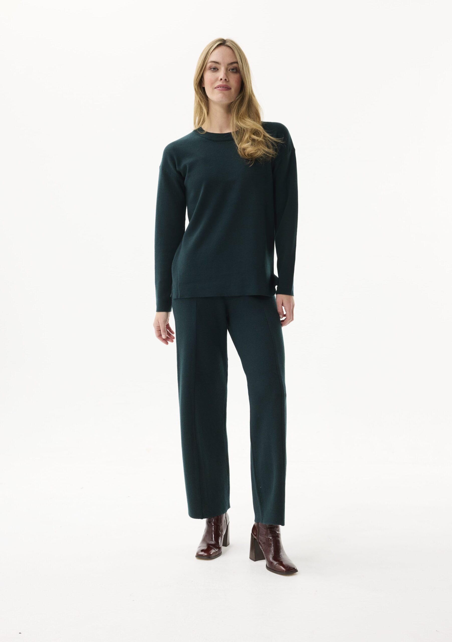 AW182-FORESTGREEN_1296 סריג ירוק כהה מבד נעים וחם