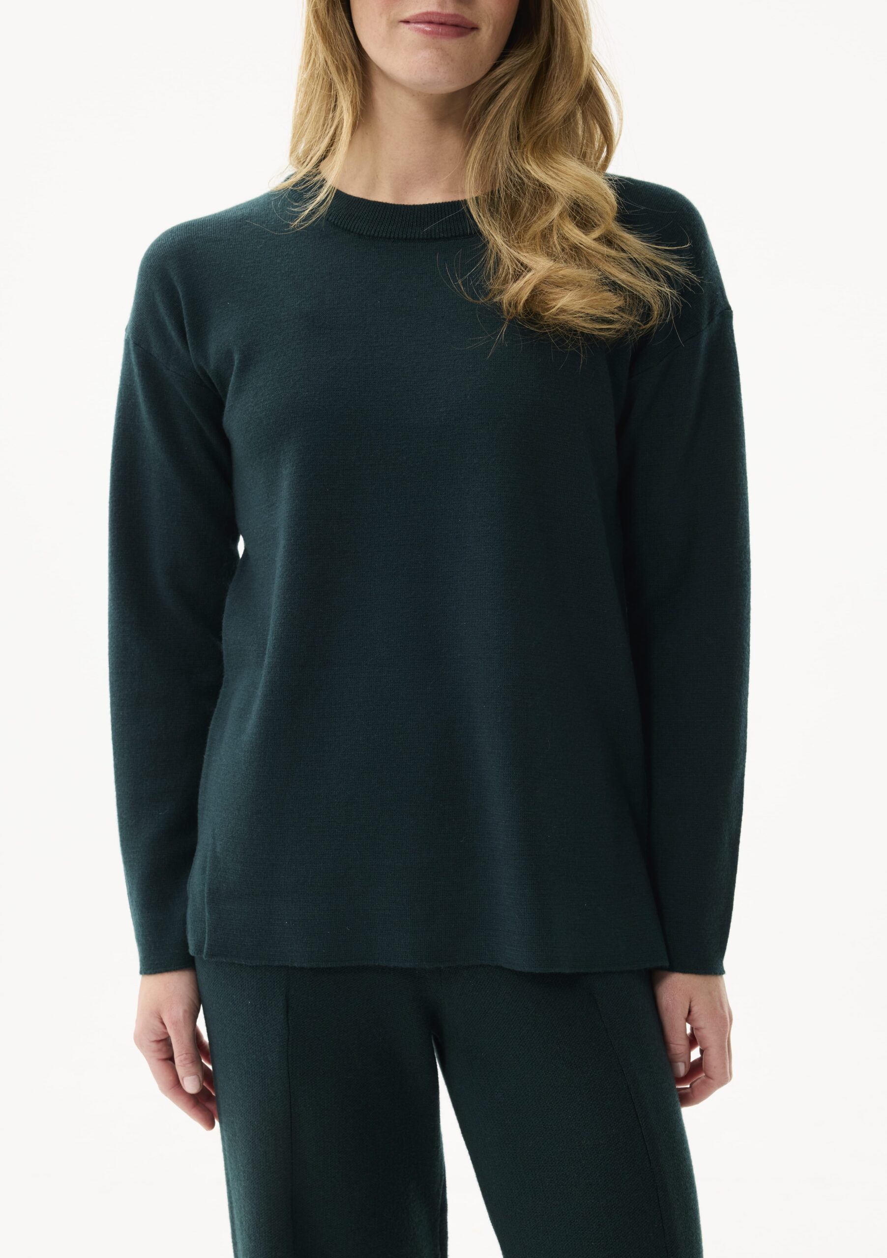 AW182-FORESTGREEN_1301 סריג ירוק כהה מבד נעים וחם
