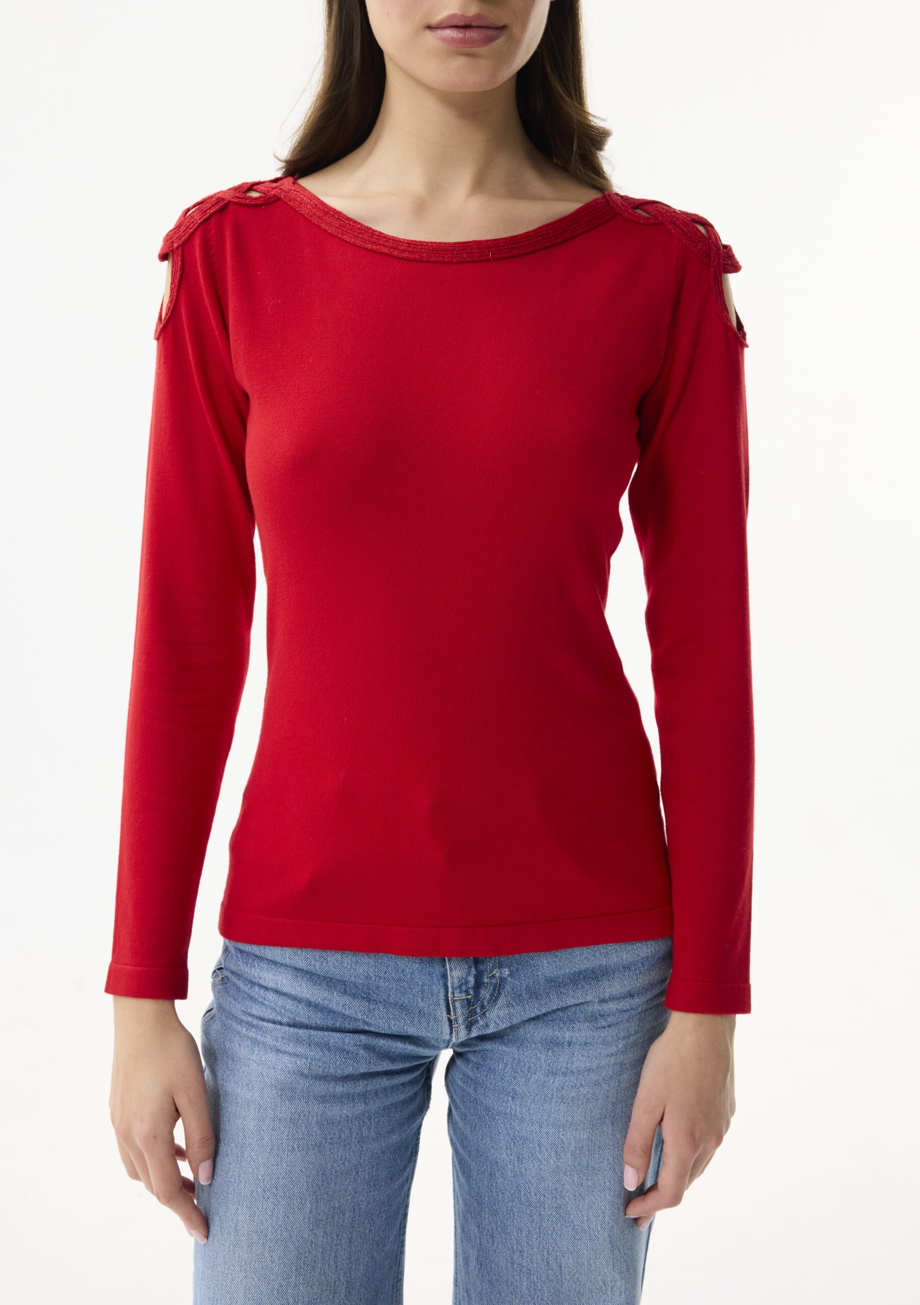 חולצה עם כתפיים פתוחות מבד סריג