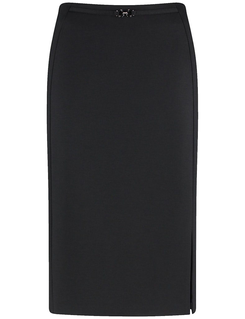 חצאית עיפרון קלאסית אלגנטית