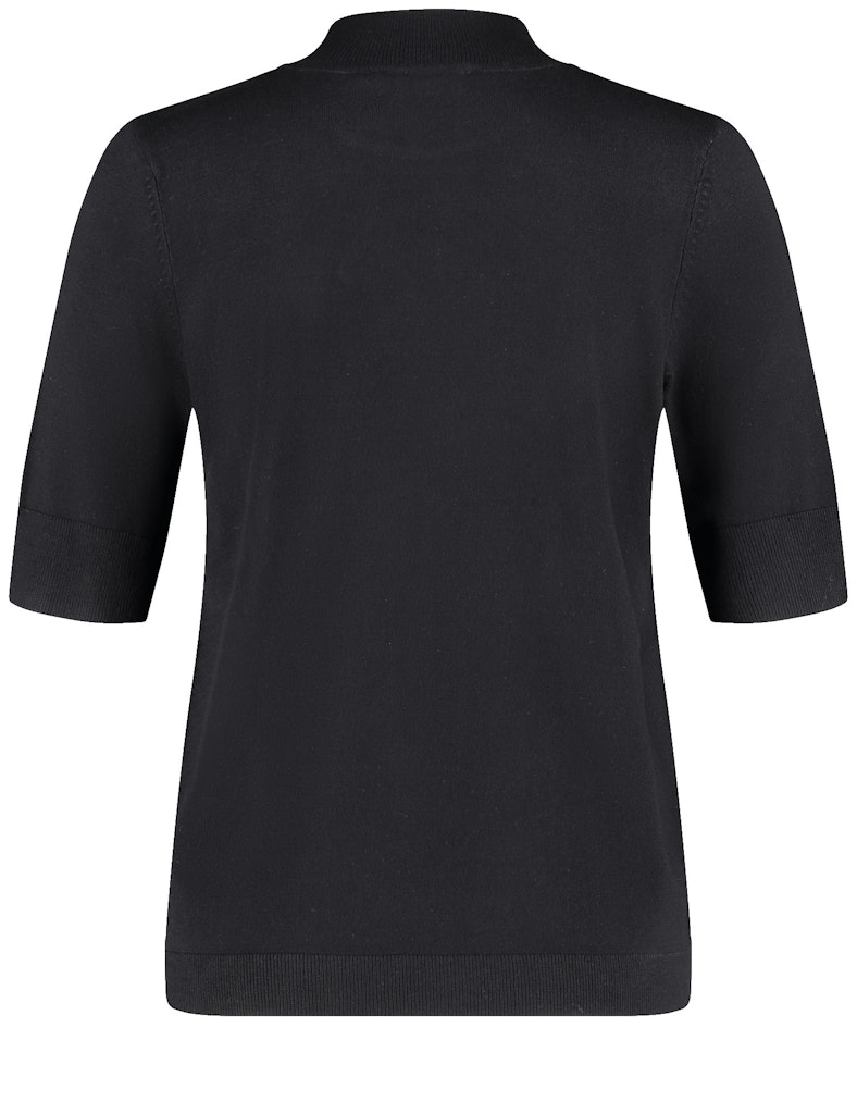 חולצת חצי-צוואר