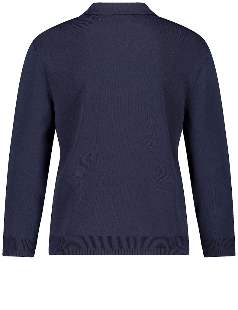 חולצת ניקי סרוגה עם כפתורים