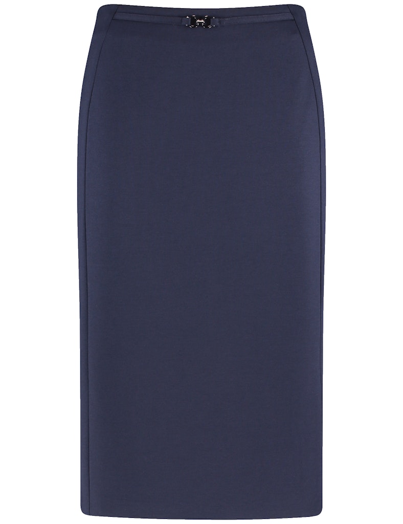 חצאית עיפרון קלאסית אלגנטית