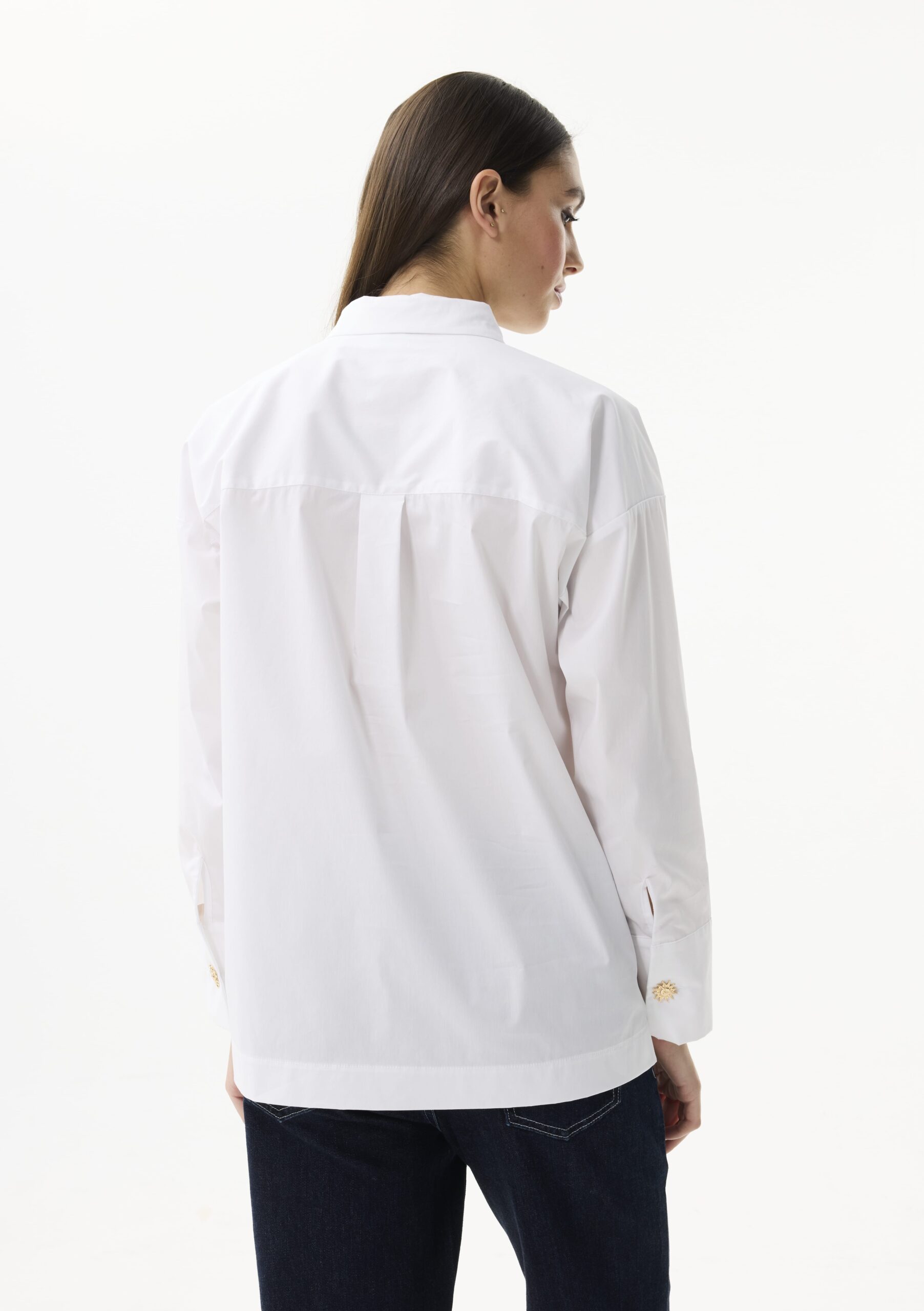 חולצה מכופתרת קלאסית מבד אלגנט