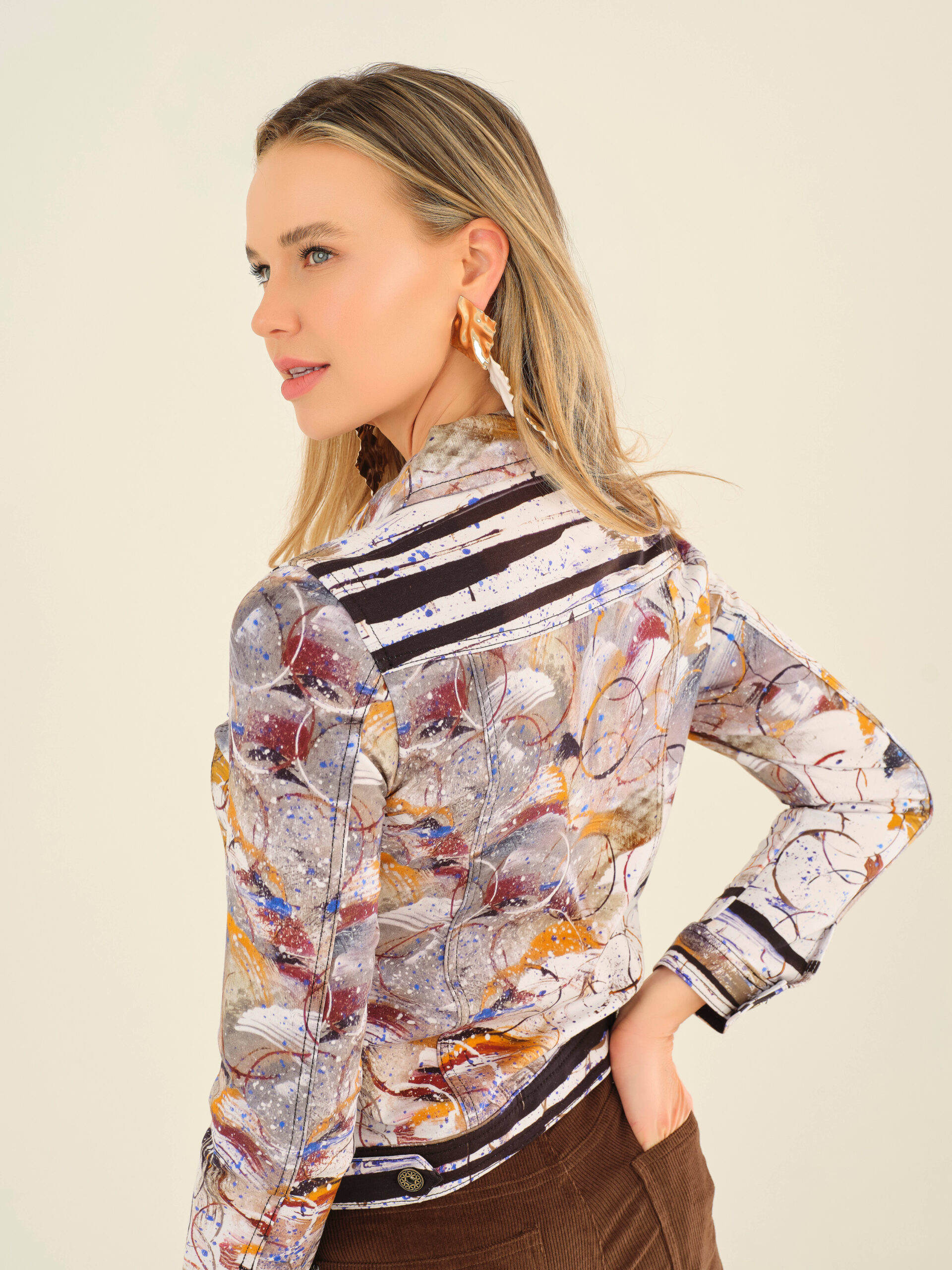 ג’קט מקושקש צבעוני