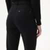 LHP001-BLACK_0600 מכנסיים שחורים בגזרה ישרה מבד מחטב וגמיש