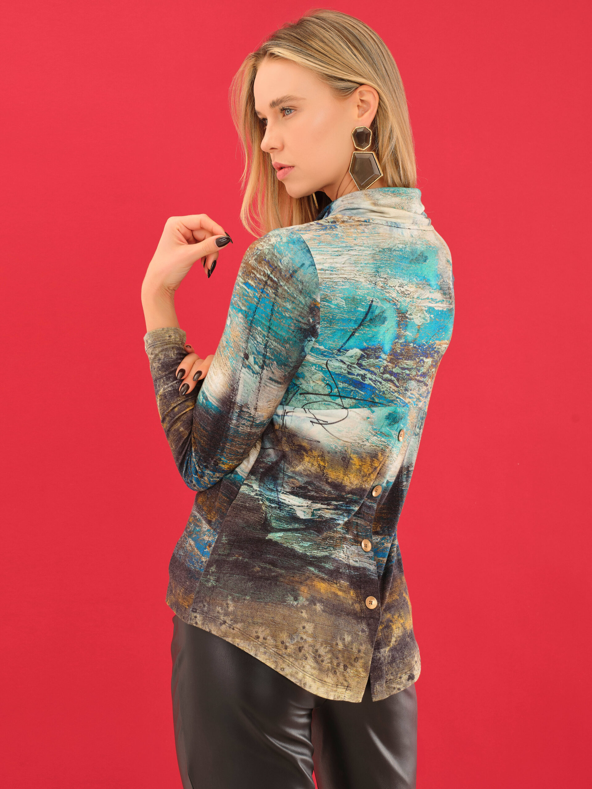 חולצת צבעי ים וזהב