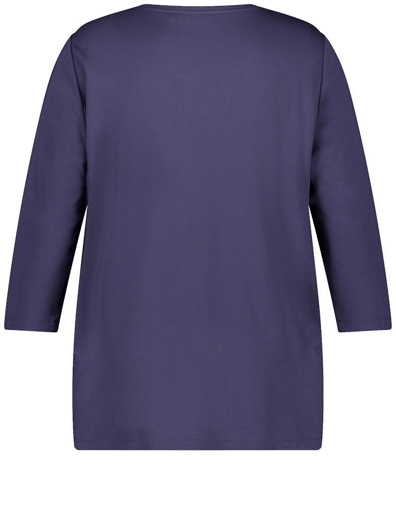 חולצת סאמון סגולה עם הדפס פרחוני ואבנים