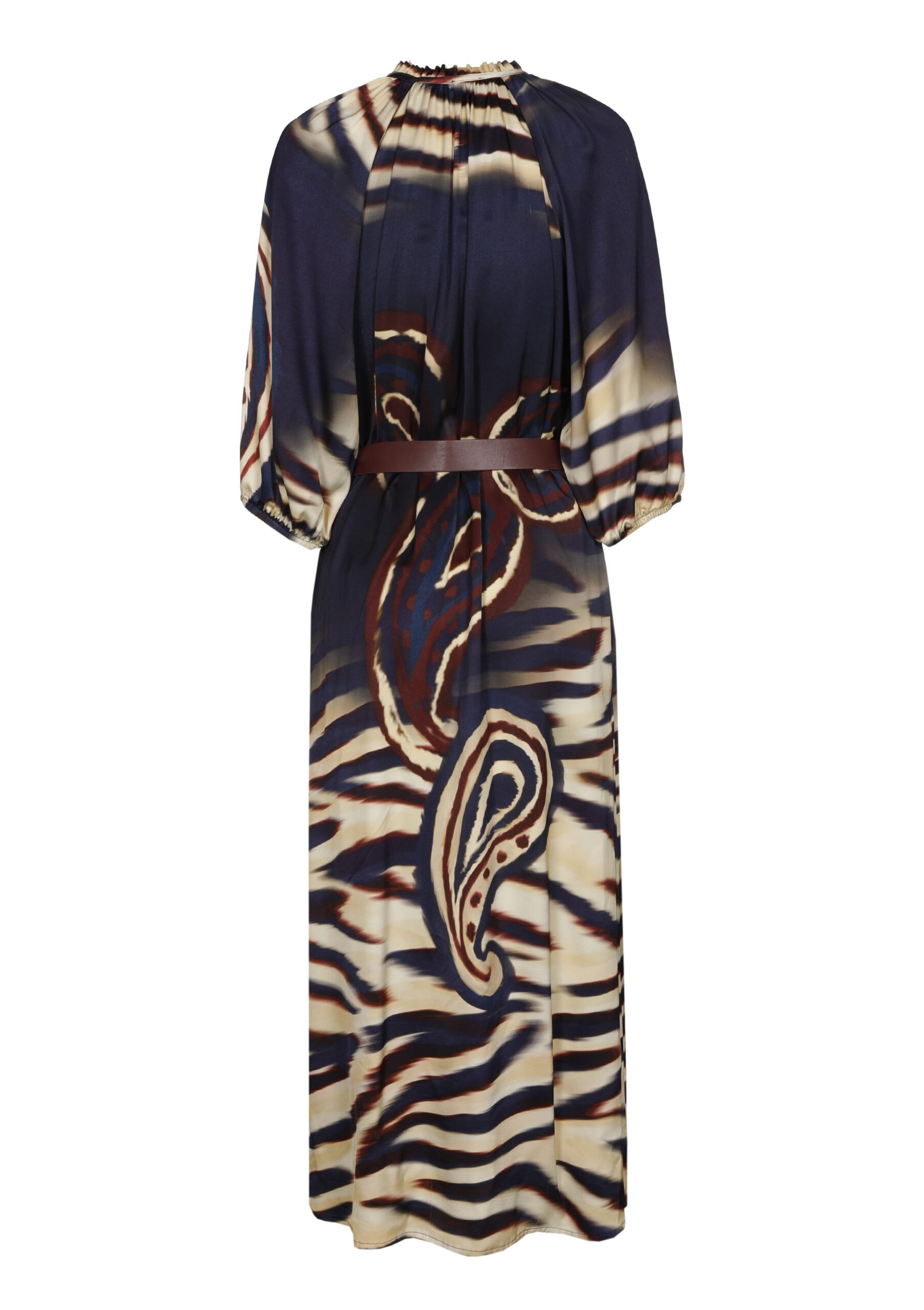 שמלת מקסי מודפסת בצבעי נייבי מבד נופל ורך