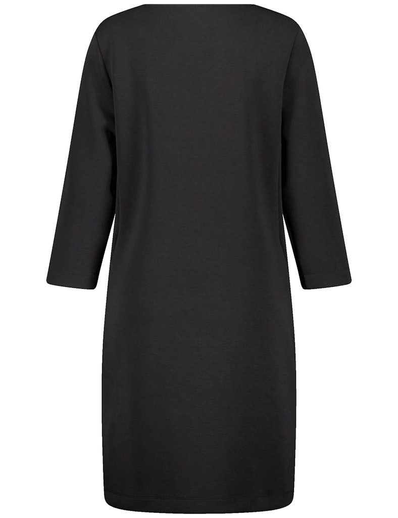 שמלת ברך אלגנטית בגזרה ישרה מבד מודל