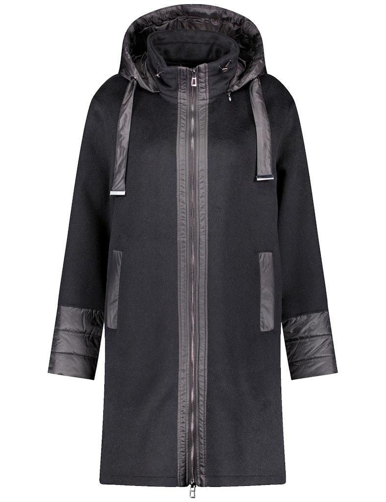 מעיל שחור ארוך עם כובע מצמר מחמם