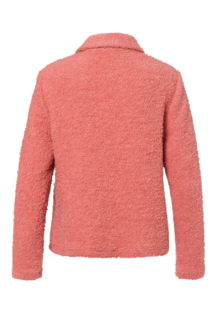 בלייזר אפרסק עם כפתורים ומראה רך