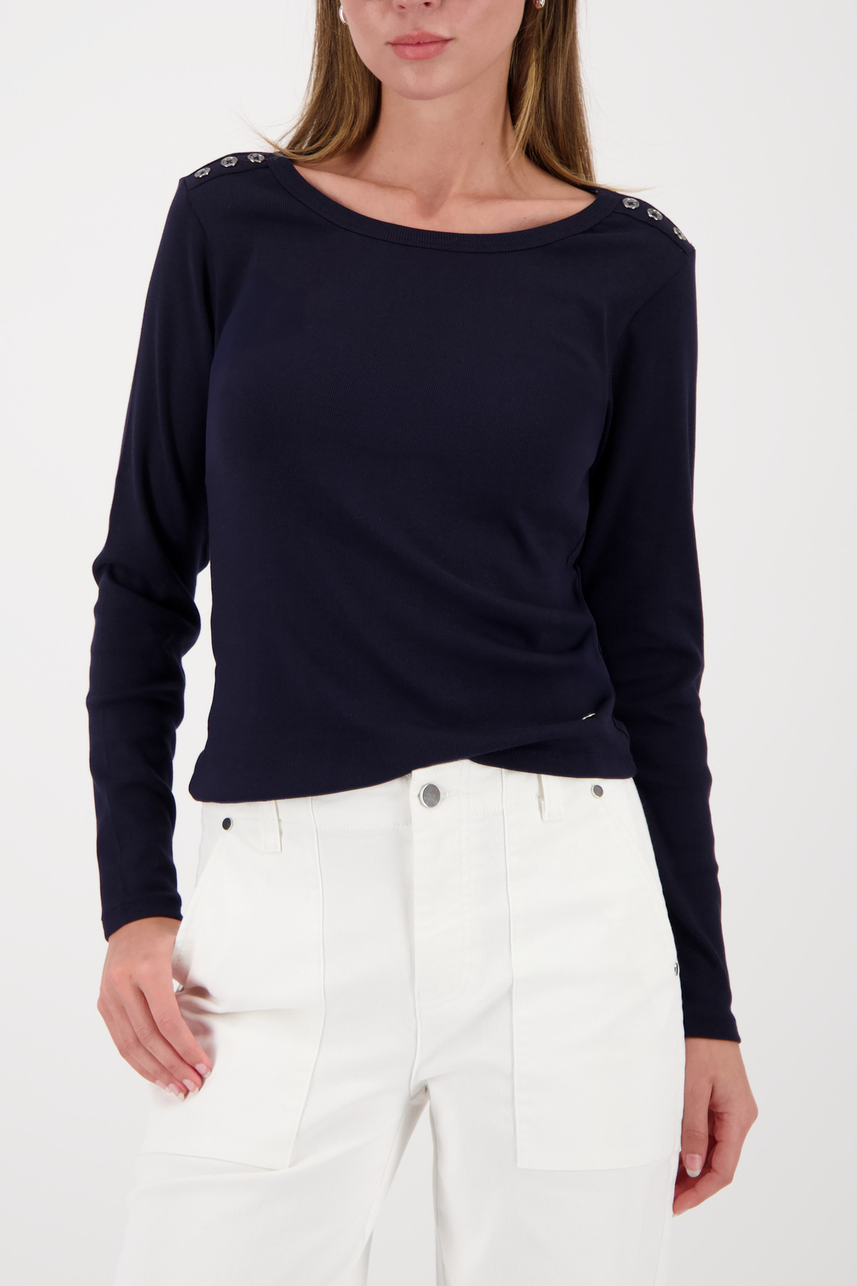 חולצת טי עם כפתורים יוקרתיים