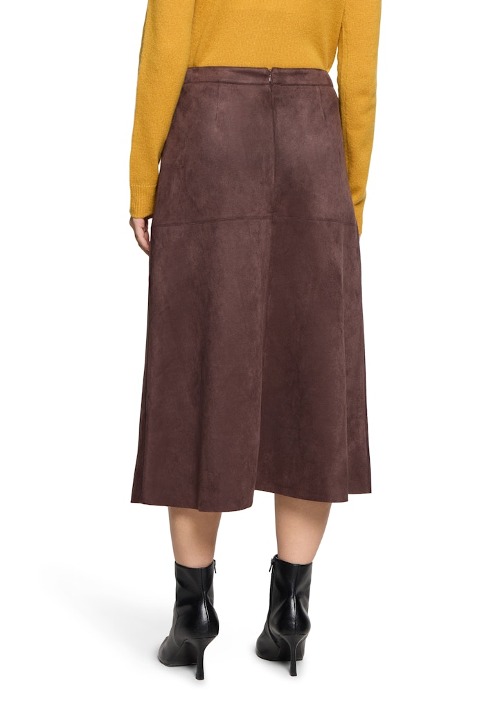 חצאית מידי חומה במראה עור