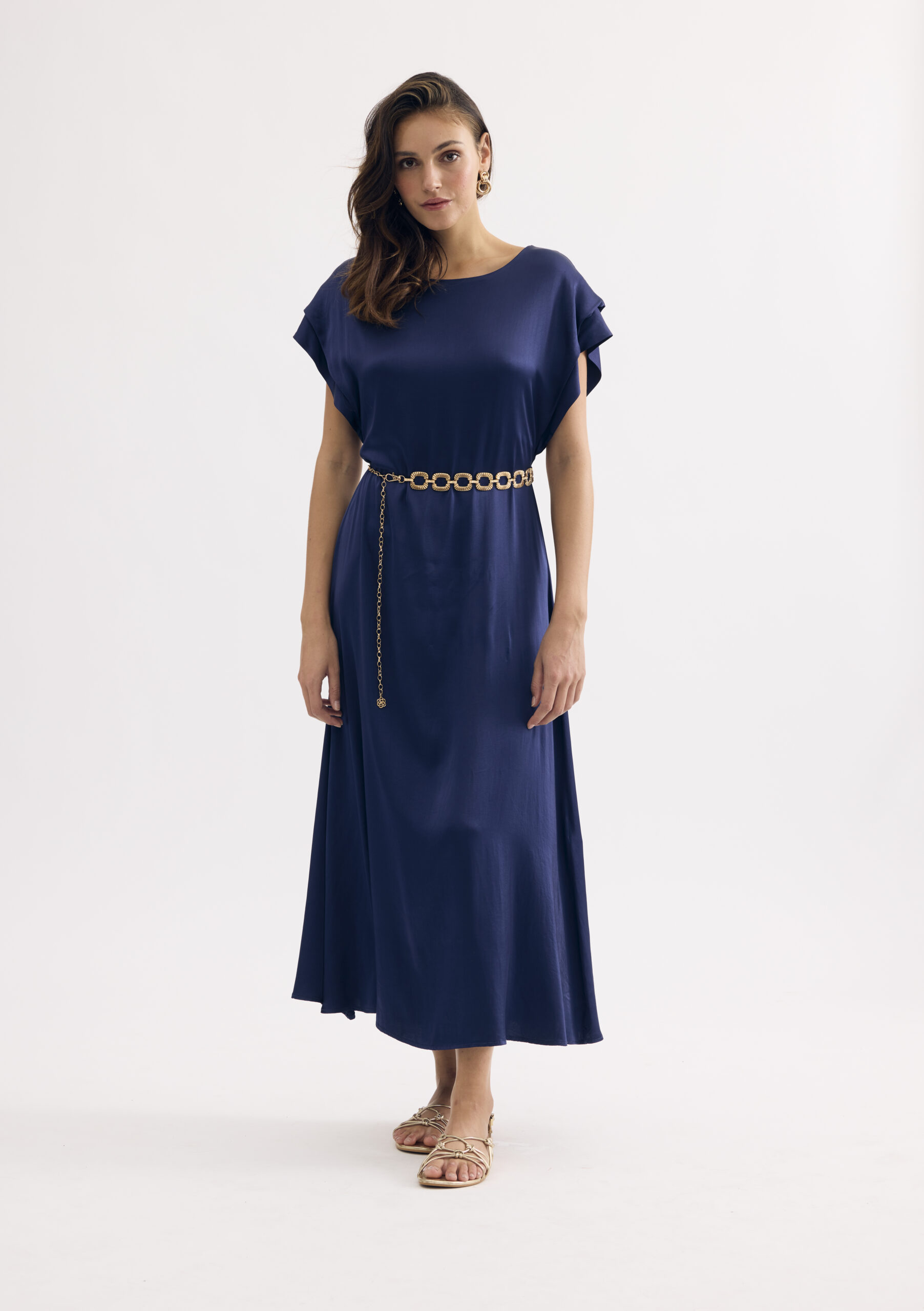 שמלות מקסי כחולה עם חגורה מקושטת